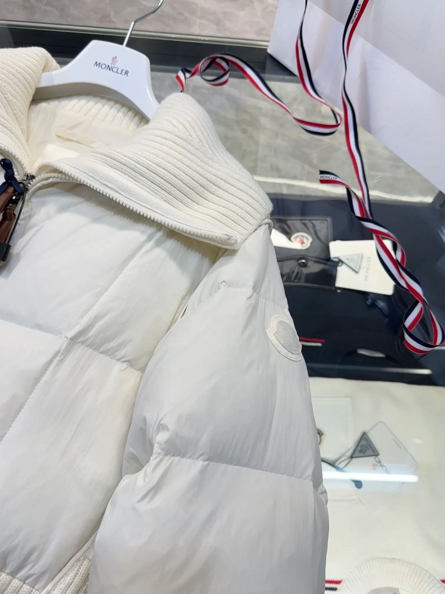 Moncler Jadeite/ 24 New Arrival . .